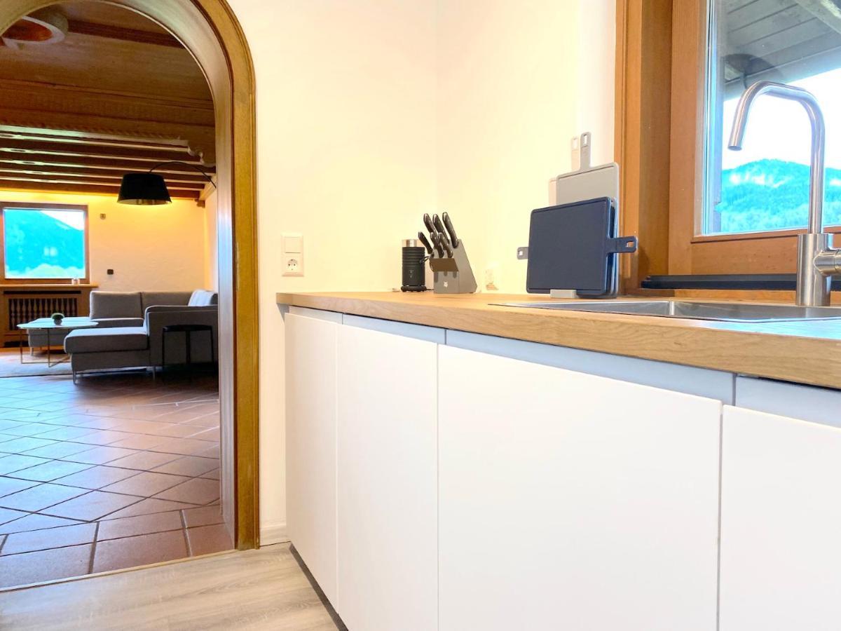 Grosszuegige Ferienwohnung Am Tegernsee Mit Suedbalkon Und Wallbergblick Бад Виезее Екстериор снимка